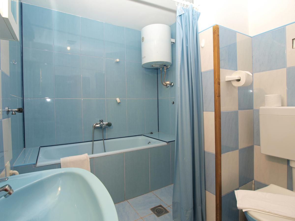 Apartments Davor 1676 Banjole Ngoại thất bức ảnh
