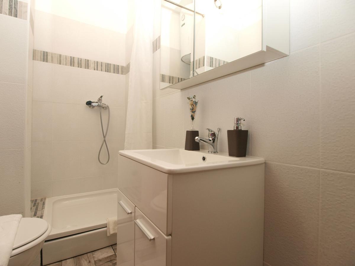 Apartments Davor 1676 Banjole Ngoại thất bức ảnh