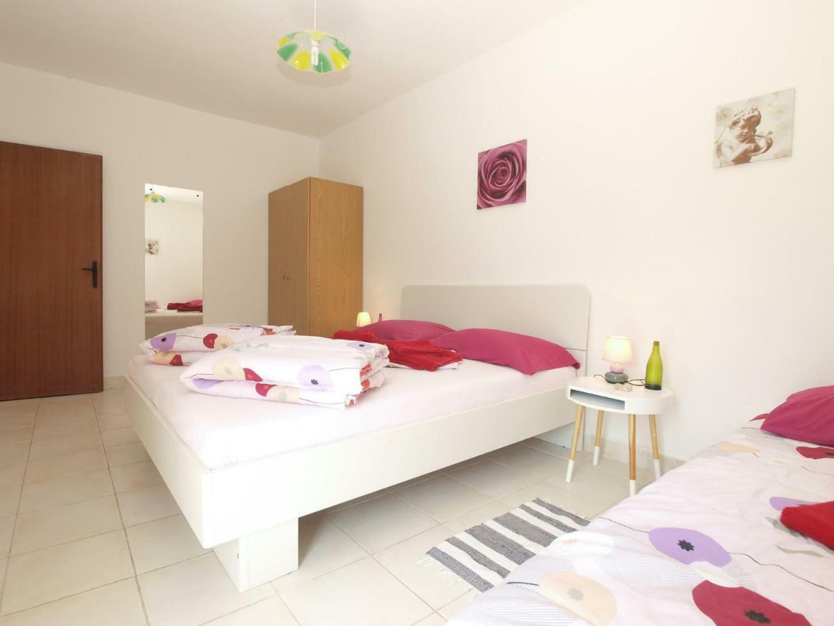 Apartments Davor 1676 Banjole Ngoại thất bức ảnh