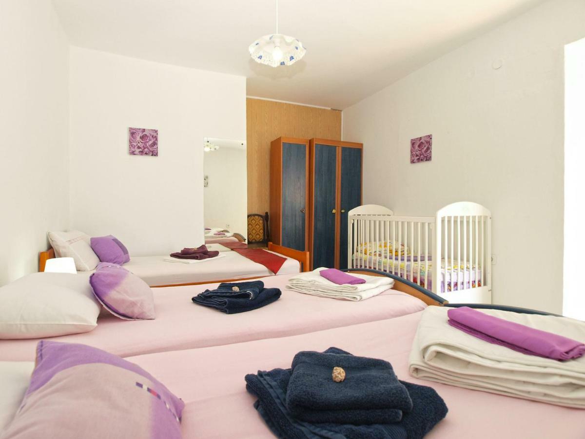 Apartments Davor 1676 Banjole Ngoại thất bức ảnh