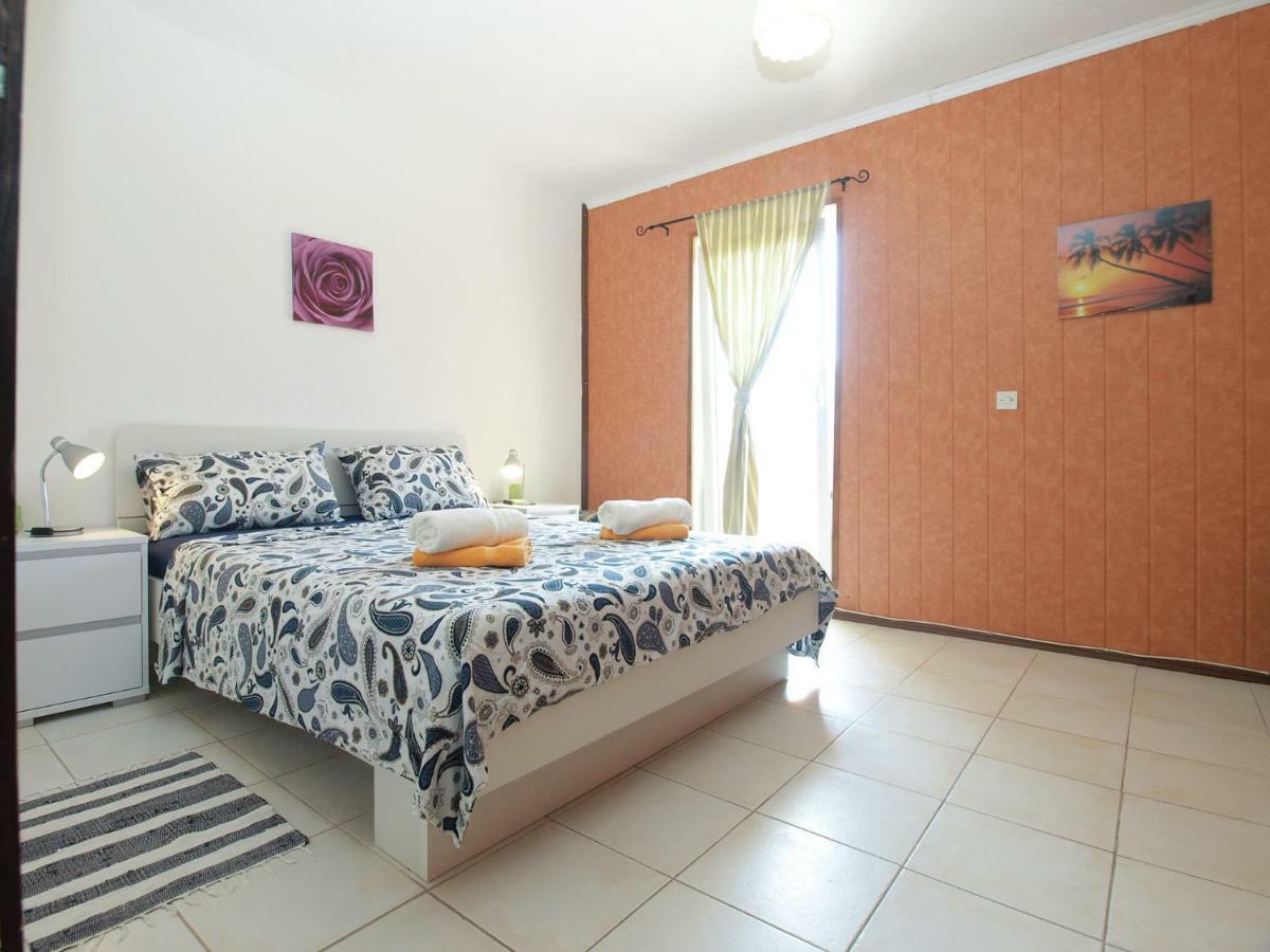Apartments Davor 1676 Banjole Ngoại thất bức ảnh