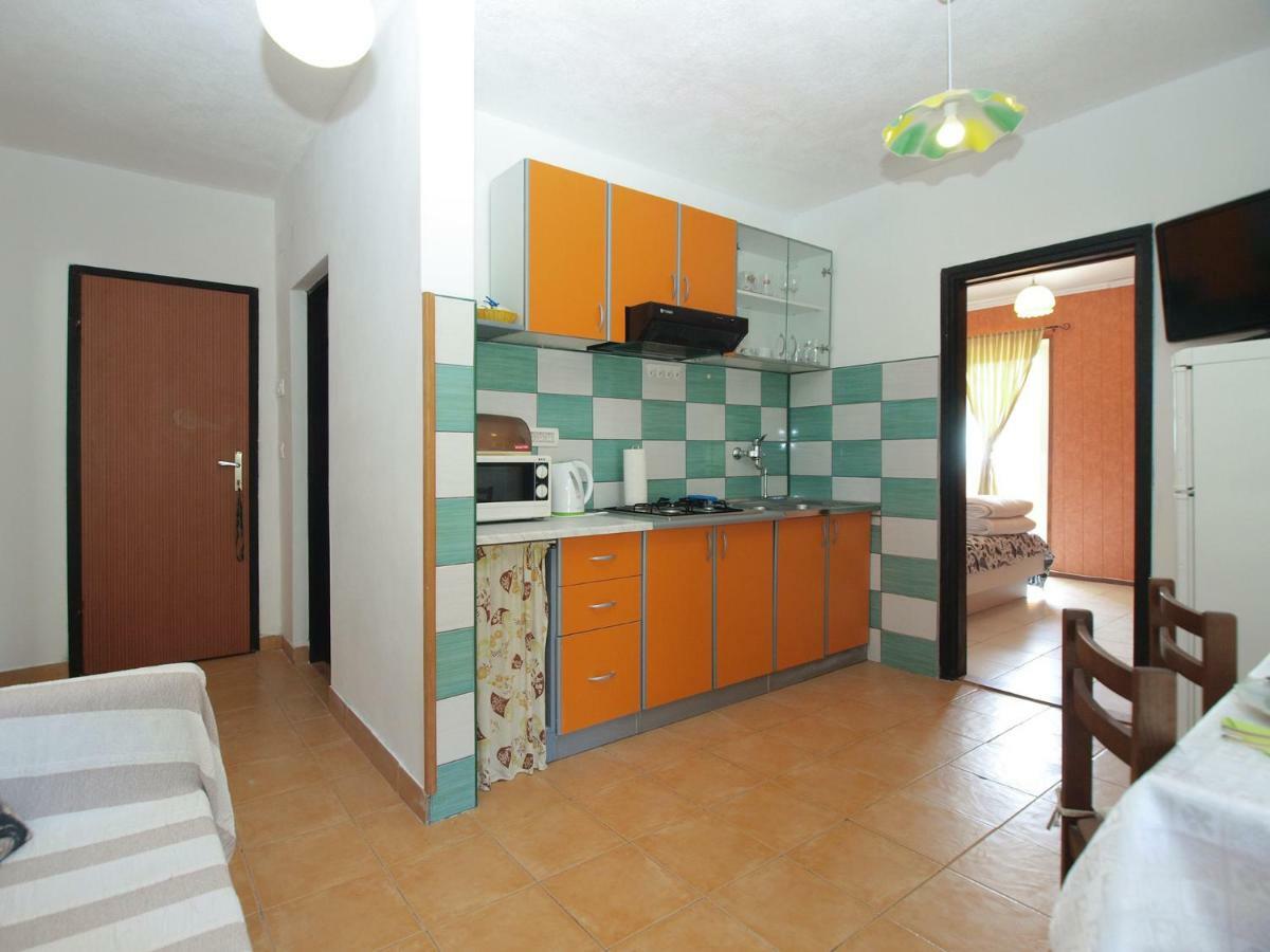 Apartments Davor 1676 Banjole Ngoại thất bức ảnh